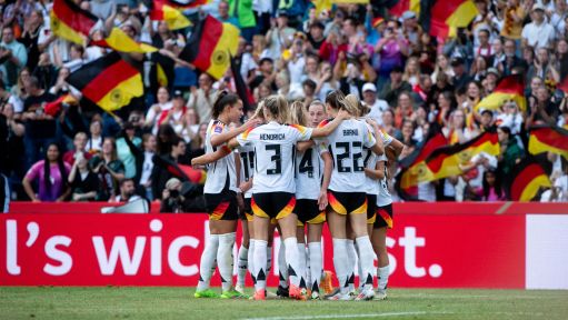 英超：利物浦客场3-2险胜诺维奇